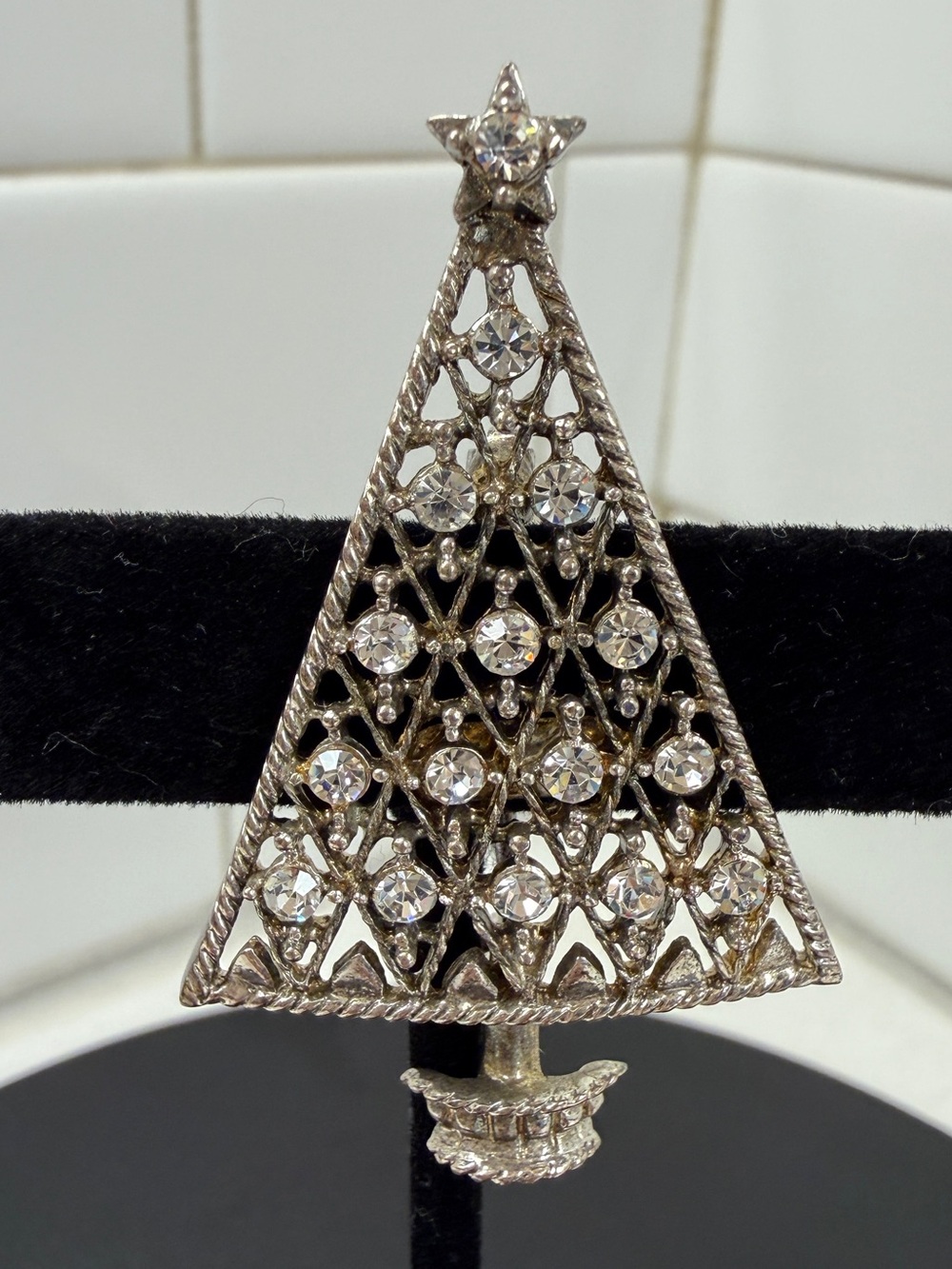 EISENBERG Ice Sparkling Silver Rhinestone Tree Pin - Picture 4 of 6